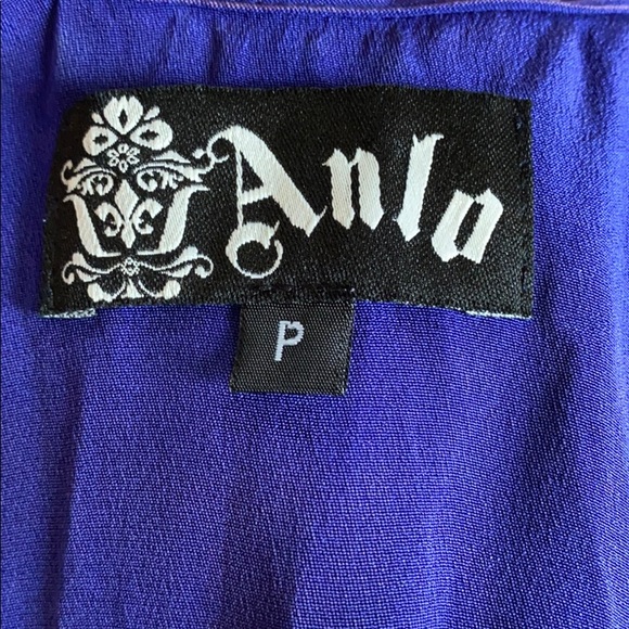 Dress - Picture 4 of 4